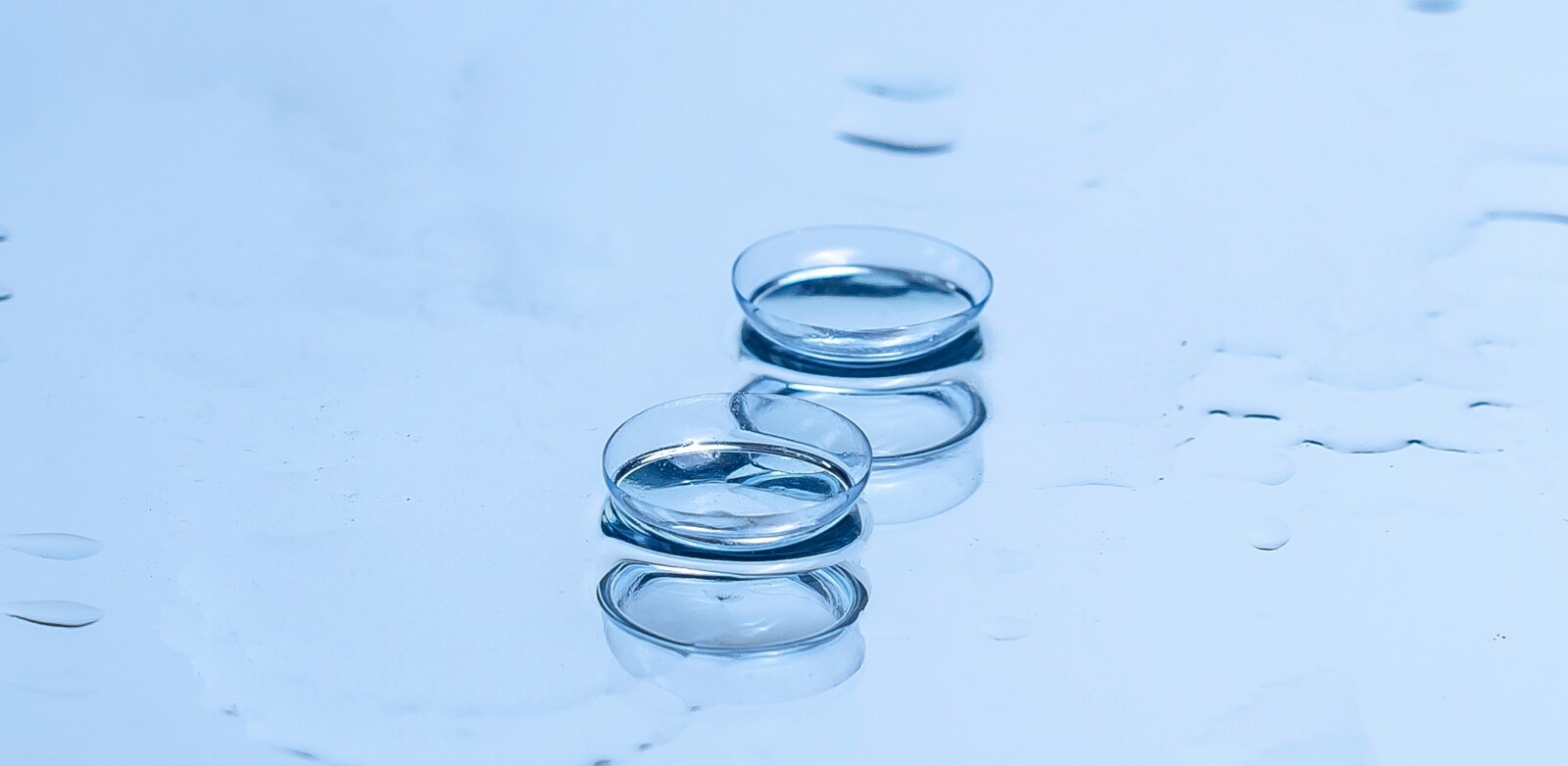 Contact lenses material: what are contacts made of?