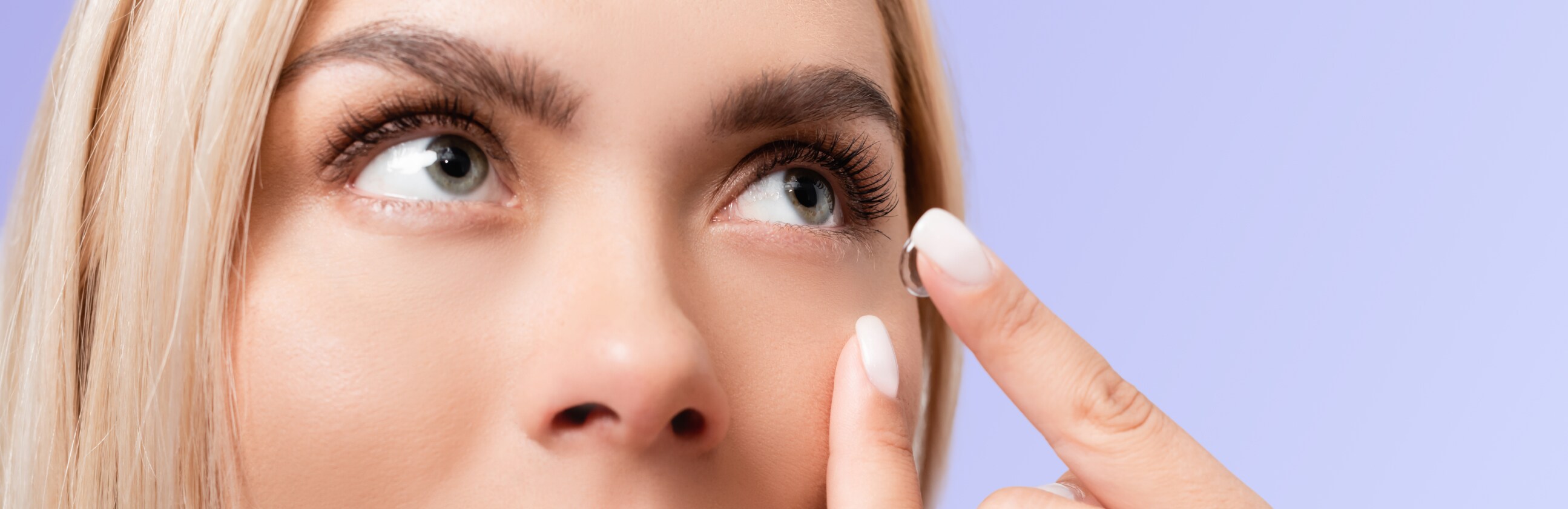Contact won't stick to eye